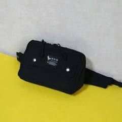［ほぼ新品］超軽量★ポリエステルのウェストポーチのサムネイル
