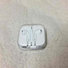 アップル イヤフォンのサムネイル