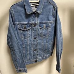 ユニクロ　ライトブルー デニムジャケット Lサイズのサムネイル
