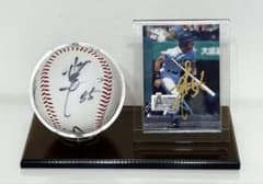 松井秀喜 直筆サインボールと直筆サインカード展示スタンド付セット。 松井秀喜 直筆サインボールと直筆サインカード展示スタンド付セット