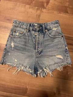 ZARA デニムショートパンツのサムネイル