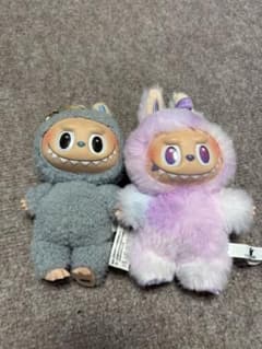THE MONSTERS ぬいぐるみ マスコット 2体セットのサムネイル