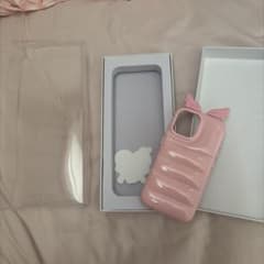 Urban Sophistication iPhone17 ケース ピンクのサムネイル