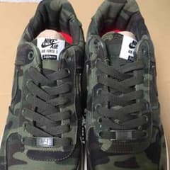 Supreme Nike Air Force 1のサムネイル