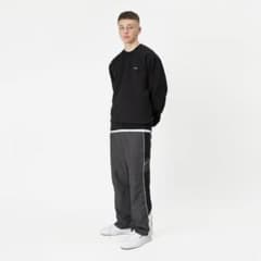 JJJJound J/95 Black Crewneck Mサイズのサムネイル