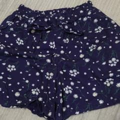 140cm花柄ショートパンツのサムネイル