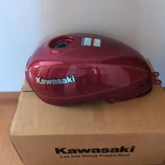 Kawasaki Z650rs タンク キャンディミディアムレッド - メルカリ
