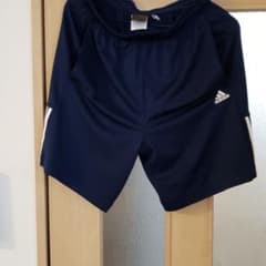 adidas　ハーフパンツのサムネイル