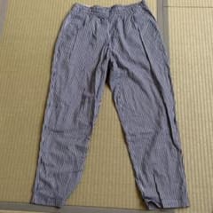 UNIQLO イージーリラックス アンクルパンツ Lのサムネイル