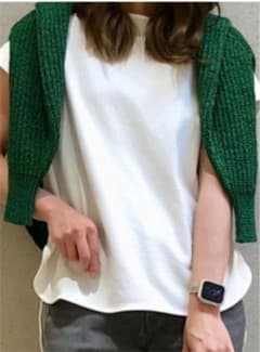 plst Ｖネックセーター　新品　未使用のサムネイル
