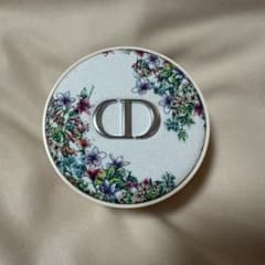 Dior ディオールスキンフォーエバー クッションパウダー 050 ラベンダーのサムネイル