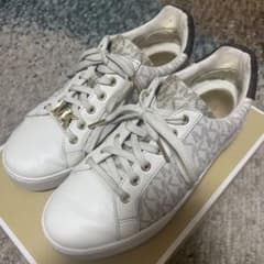 マイケルコース　スニーカー　24cmのサムネイル