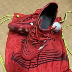 アディダス プレデターのサムネイル