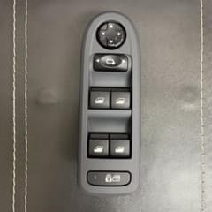 プジョー用パワーウィンドウスイッチのサムネイル