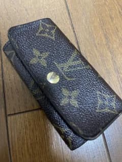 LOUIS VUITTON ルイヴィトン キーケース モノグラムのサムネイル