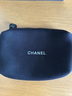 CHANEL ポーチ ノベルティ ブラックのサムネイル