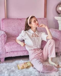 treat urself トリートユアセルフ　ブラウスのサムネイル