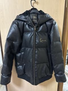 美品】Karl Kani モノグラム エンボス 総柄 メンズ ダウンジャケット 