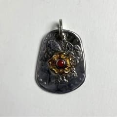 ✅【2個セット】【廃盤】ラリースミス モルガン銀貨 ザクロの花 ペンダント 希少 廃盤 ラリースミス モルガンコイントップ - メルカリ