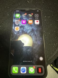 iPhone 11 Pro Max ミッドナイトグリーン 64 GB auのサムネイル