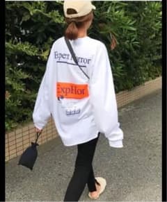 via j   Expert  Horror'ロングTシャツのサムネイル