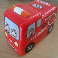 トミカのお弁当箱♪のサムネイル