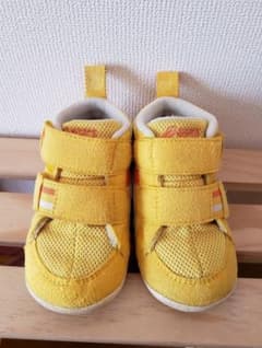 asics アシックス スニーカーのサムネイル