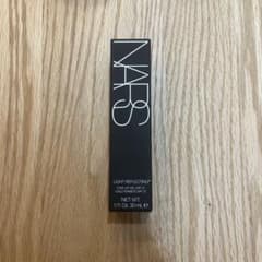 NARS ライトリフレクティング トーンアップヴェールのサムネイル