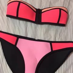 Bikiniのサムネイル