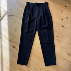 UNTITLED 新品未使用 テ—パ—ドパンツ ブラックのサムネイル