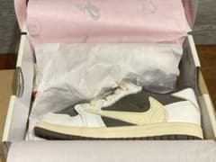 けんけん様専用NIKE ベビー ジョーダン 1 LOW × トラヴィス スコットのサムネイル