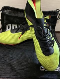 サッカースパイク プレデター18.1 HG 購入の次の日に送りますのサムネイル