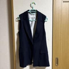 ZARA テーラードベスト ジレ ネイビー 銀ボタンのサムネイル