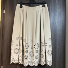 花柄カットワーク刺繍 フレアスカート ベージュ　42のサムネイル