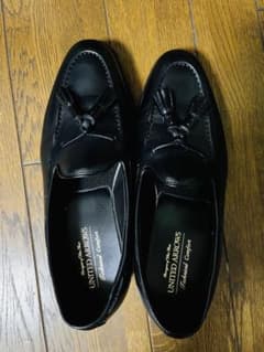 UNITED ARROWS ブラック ローファー タッセル付きのサムネイル