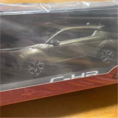 C-HR ミニカー　1/30のサムネイル