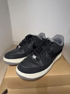 汐様専用　Nike Air Force 1 ブラック/グレー　年内売り切り！のサムネイル