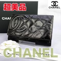 美品　CHANEL　カンボンライン二つ折りコンパクト財布　ラムスキン　黒のサムネイル
