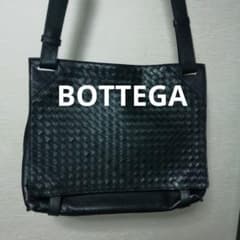 ☆美品　ボッテガべネタ　ショルダーパック　黒☆のサムネイル