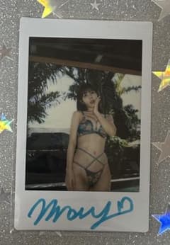 五日市芽依 直筆サイン入りチェキ - メルカリ