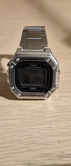 CASIO W-218HD-1AV 腕時計(デジタル)のサムネイル