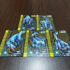 恐竜キング】水属性スーパー恐竜セット - メルカリ