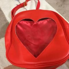 赤いハートリュック※やまだりぃ様専用※のサムネイル