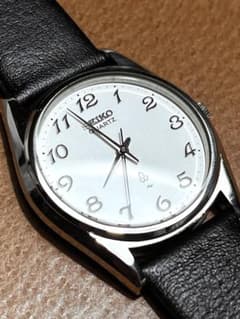 SEIKO クオーツ　キャリバー7121 ヴィンテージ　新品風防　1981年製のサムネイル