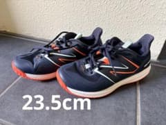 New Balance テニスシューズ　インドア用のサムネイル