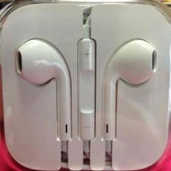 純正☆iPhoneイヤフォンのサムネイル