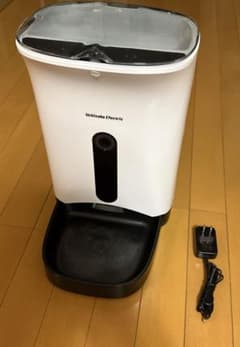 カリカリマシーンSP 自動給餌器 PF-103 本体 カリカリマシーンSP 自動給餌器 PF-103 うちのこエレクトリック - メルカリ