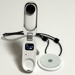 Insta360 GO 2 本体/充電ケース/磁気ペンダント アクションカメラのサムネイル