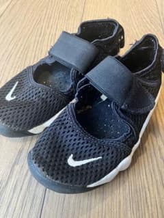 NIKE ナイキ　リフト　kids キッズ　ブラックのサムネイル