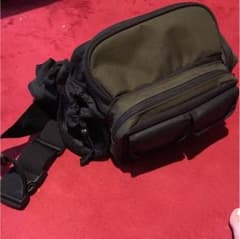 美品☆ダイワ タックルバック☆ヒップバック☆オリーブのサムネイル